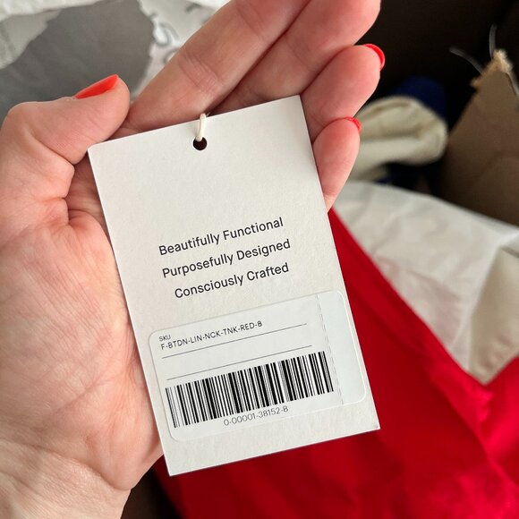 Everlane Women's Linen High-Neck Tank in Classic Red, Size 8 - Picture 3 of 3